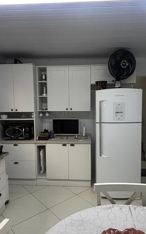 Casa à venda com 135m², 4 quartos e 1 vaga Casa à venda com 135m², 4 quartos e 1 vagaCozinha