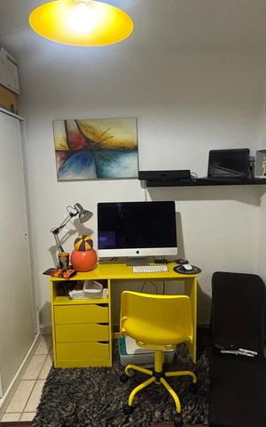 Casa à venda com 135m², 4 quartos e 1 vaga Casa à venda com 135m², 4 quartos e 1 vagaSuite