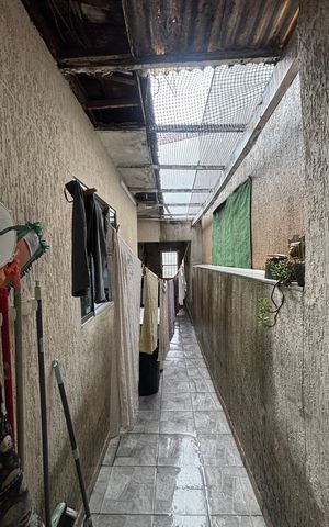 Casa à venda com 135m², 4 quartos e 1 vaga Casa à venda com 135m², 4 quartos e 1 vagaCorredor