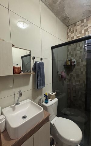 Casa à venda com 135m², 4 quartos e 1 vaga Casa à venda com 135m², 4 quartos e 1 vagaBanheiro