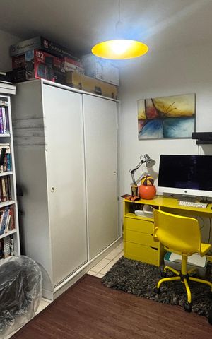 Casa à venda com 135m², 4 quartos e 1 vaga Casa à venda com 135m², 4 quartos e 1 vagaSuite