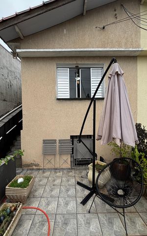 Casa à venda com 135m², 4 quartos e 1 vaga Casa à venda com 135m², 4 quartos e 1 vagaQuintal