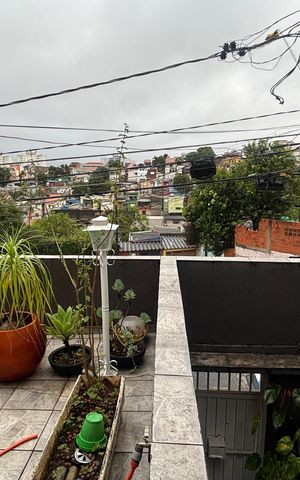Casa à venda com 135m², 4 quartos e 1 vaga Casa à venda com 135m², 4 quartos e 1 vagaQuintal