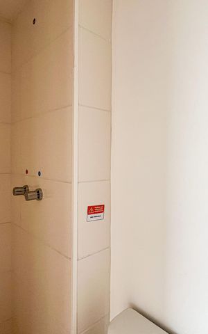 Apartamento à venda com 38m², 2 quartos e sem vaga Apartamento à venda com 38m², 2 quartos e sem vagaBanheiro