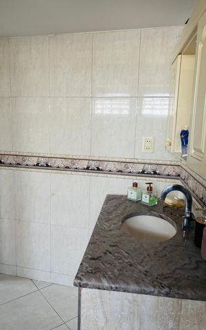 Casa para alugar com 120m², 2 quartos e 2 vagas Casa para alugar com 120m², 2 quartos e 2 vagasBanheiro
