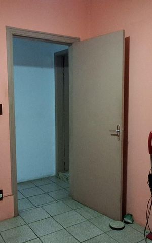 Casa à venda com 256m², 3 quartos e 2 vagas Casa à venda com 256m², 3 quartos e 2 vagasQuarto 1