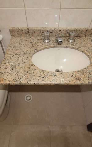 Casa à venda com 126m², 3 quartos e 3 vagasQuarto 1 - Banheiro