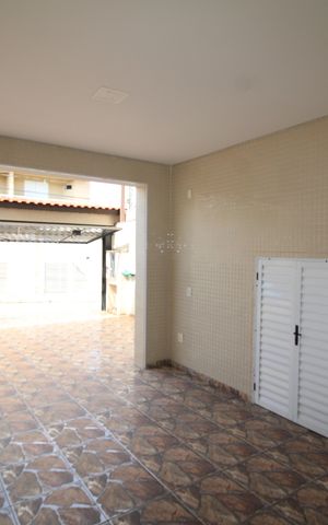 Casa à venda com 126m², 3 quartos e 3 vagasGaragem