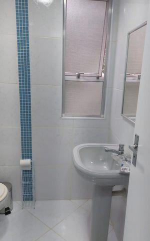 Apartamento à venda com 56m², 2 quartos e 1 vaga Apartamento à venda com 56m², 2 quartos e 1 vagaBanheiro