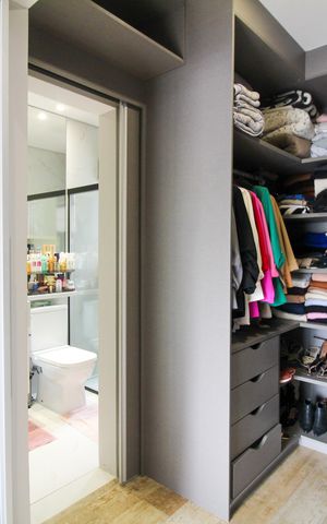 Casa à venda com 187m², 3 quartos e 4 vagasQuarto Suíte - Closet