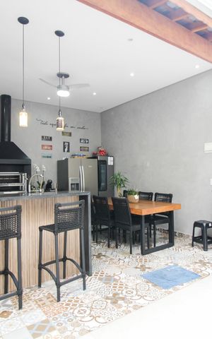 Casa à venda com 187m², 3 quartos e 4 vagasQuintal e Churrasqueira