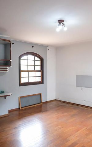 Casa à venda com 293m², 3 quartos e 5 vagasSuíte 1