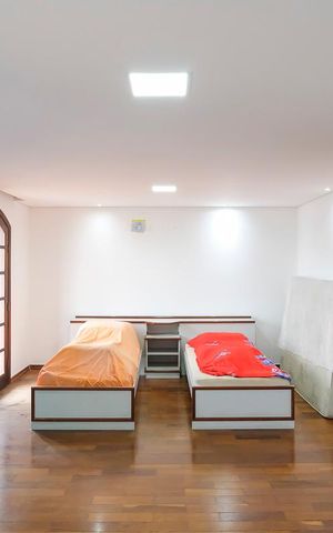 Casa à venda com 293m², 3 quartos e 5 vagasSuíte 2
