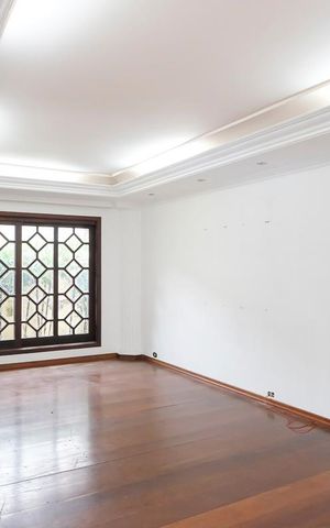 Casa à venda com 293m², 3 quartos e 5 vagasSala