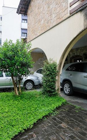 Casa à venda com 293m², 3 quartos e 5 vagasGaragem