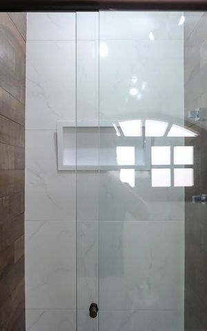 Casa à venda com 293m², 3 quartos e 5 vagasBanheiro da suíte 2