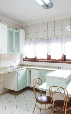Casa à venda com 293m², 3 quartos e 5 vagasCozinha
