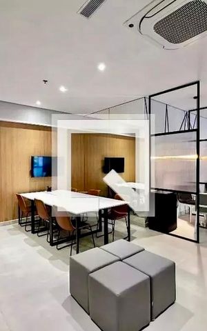 Studio à venda com 27m², 0 quarto e sem vaga Studio à venda com 27m², 0 quarto e sem vagaCoworking