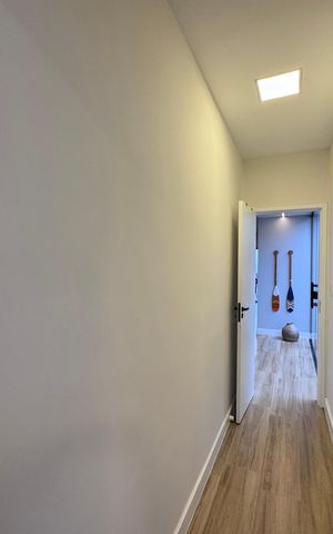 Casa de condomínio à venda com 168m², 3 quartos e 2 vagas Casa de condomínio à venda com 168m², 3 quartos e 2 vagasCorredor