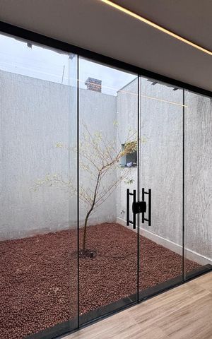 Casa de condomínio à venda com 168m², 3 quartos e 2 vagas Casa de condomínio à venda com 168m², 3 quartos e 2 vagasSala - Jardim de Inverno
