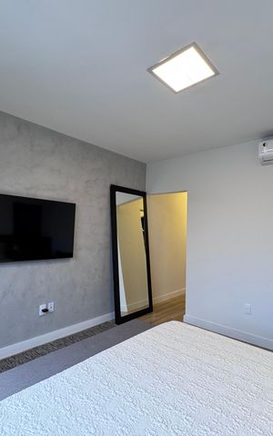 Casa de condomínio à venda com 168m², 3 quartos e 2 vagas Casa de condomínio à venda com 168m², 3 quartos e 2 vagasSuíte