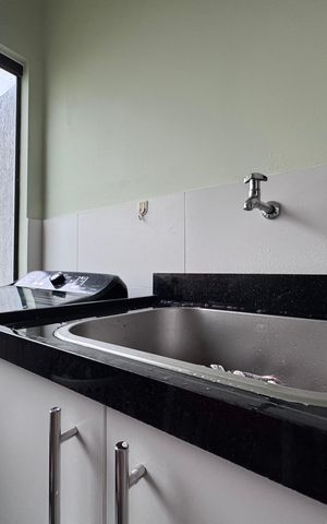 Casa de condomínio à venda com 168m², 3 quartos e 2 vagas Casa de condomínio à venda com 168m², 3 quartos e 2 vagasÁrea de Serviço