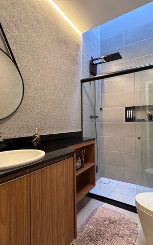 Casa de condomínio à venda com 168m², 3 quartos e 2 vagas Casa de condomínio à venda com 168m², 3 quartos e 2 vagasBanheiro Social