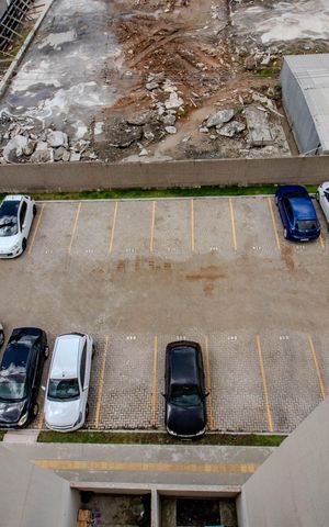 Apartamento à venda com 46m², 2 quartos e 1 vaga Apartamento à venda com 46m², 2 quartos e 1 vagaGaragem