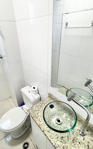 Apartamento à venda com 145m², 3 quartos e 4 vagas Apartamento à venda com 145m², 3 quartos e 4 vagasBanheiro de serviço