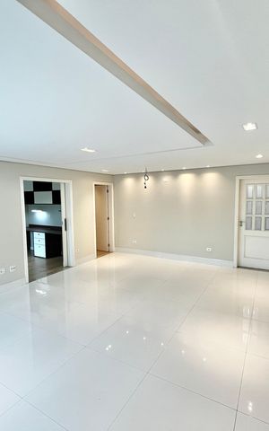 Apartamento à venda com 145m², 3 quartos e 4 vagas Apartamento à venda com 145m², 3 quartos e 4 vagasSala