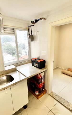Apartamento à venda com 145m², 3 quartos e 4 vagas Apartamento à venda com 145m², 3 quartos e 4 vagasÁrea de Serviço