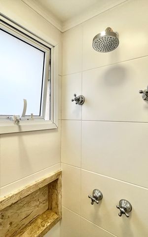 Apartamento à venda com 145m², 3 quartos e 4 vagas Apartamento à venda com 145m², 3 quartos e 4 vagasBanheiro da Suíte 2