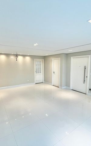 Apartamento à venda com 145m², 3 quartos e 4 vagas Apartamento à venda com 145m², 3 quartos e 4 vagasSala