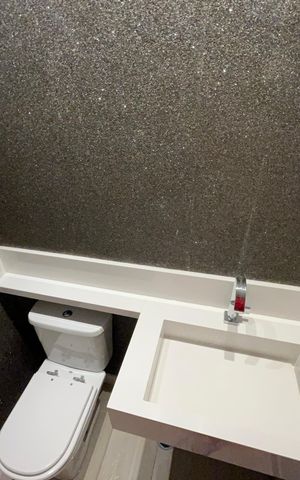 Apartamento à venda com 145m², 3 quartos e 4 vagas Apartamento à venda com 145m², 3 quartos e 4 vagasLavabo