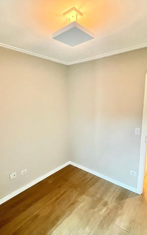 Apartamento à venda com 145m², 3 quartos e 4 vagas Apartamento à venda com 145m², 3 quartos e 4 vagasQuarto 3