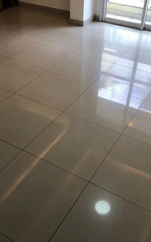 Apartamento à venda com 82m², 2 quartos e 1 vaga Apartamento à venda com 82m², 2 quartos e 1 vagaSala