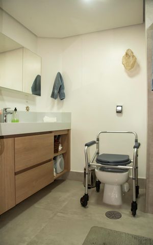 Apartamento à venda com 98m², 3 quartos e 2 vagasBanheiro da Suíte
