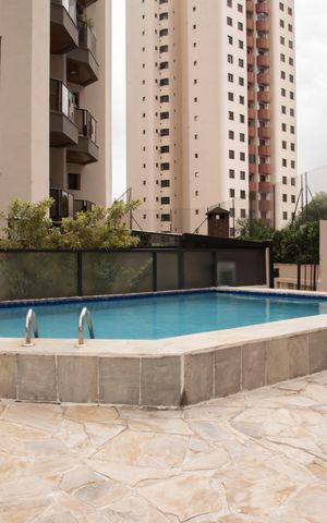Apartamento à venda com 98m², 3 quartos e 2 vagasÁrea comum - Piscina