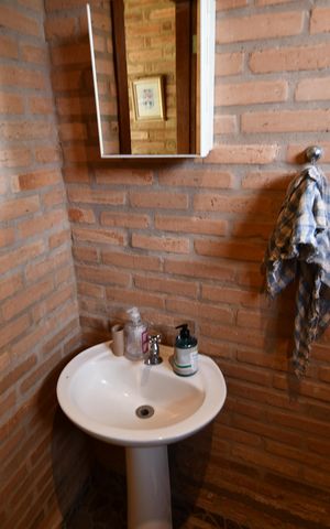 Casa à venda com 1400m², 1 quarto e sem vagaLavabo
