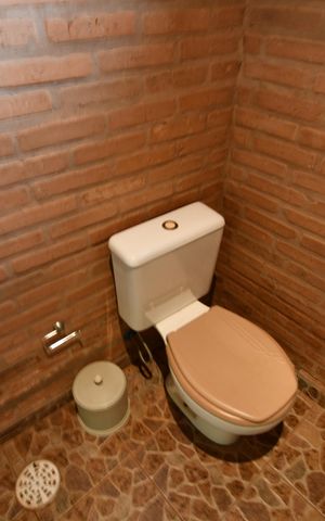 Casa à venda com 1400m², 1 quarto e sem vagaLavabo