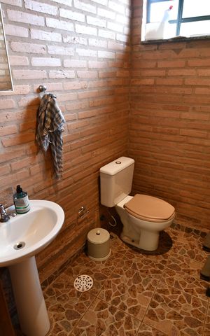 Casa à venda com 1400m², 1 quarto e sem vagaLavabo