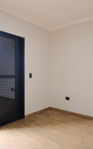 Casa à venda com 160m², 3 quartos e 3 vagasSuíte 2