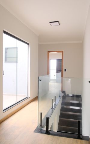 Casa à venda com 160m², 3 quartos e 3 vagasCorredor das Suítes