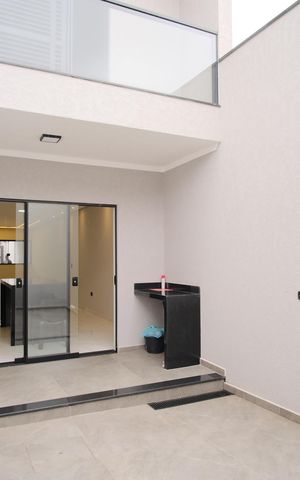 Casa à venda com 160m², 3 quartos e 3 vagasQuintal, Área Gourmet e Área de Serviço