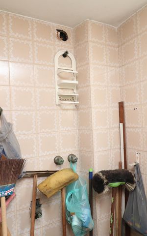 Apartamento à venda com 80m², 2 quartos e 1 vagaBanheiro de serviço