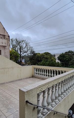 Casa à venda com 190m², 2 quartos e 1 vaga Casa à venda com 190m², 2 quartos e 1 vagaQuintal