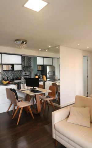 Apartamento à venda com 80m², 2 quartos e 1 vaga Apartamento à venda com 80m², 2 quartos e 1 vagaSala