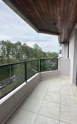 Apartamento à venda com 144m², 3 quartos e 2 vagas Apartamento à venda com 144m², 3 quartos e 2 vagasVaranda da Sala