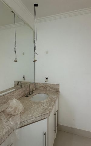 Apartamento à venda com 144m², 3 quartos e 2 vagas Apartamento à venda com 144m², 3 quartos e 2 vagasBanheiro da Suíte