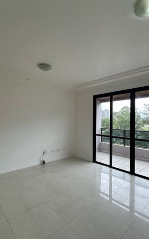 Apartamento à venda com 144m², 3 quartos e 2 vagas Apartamento à venda com 144m², 3 quartos e 2 vagasSala